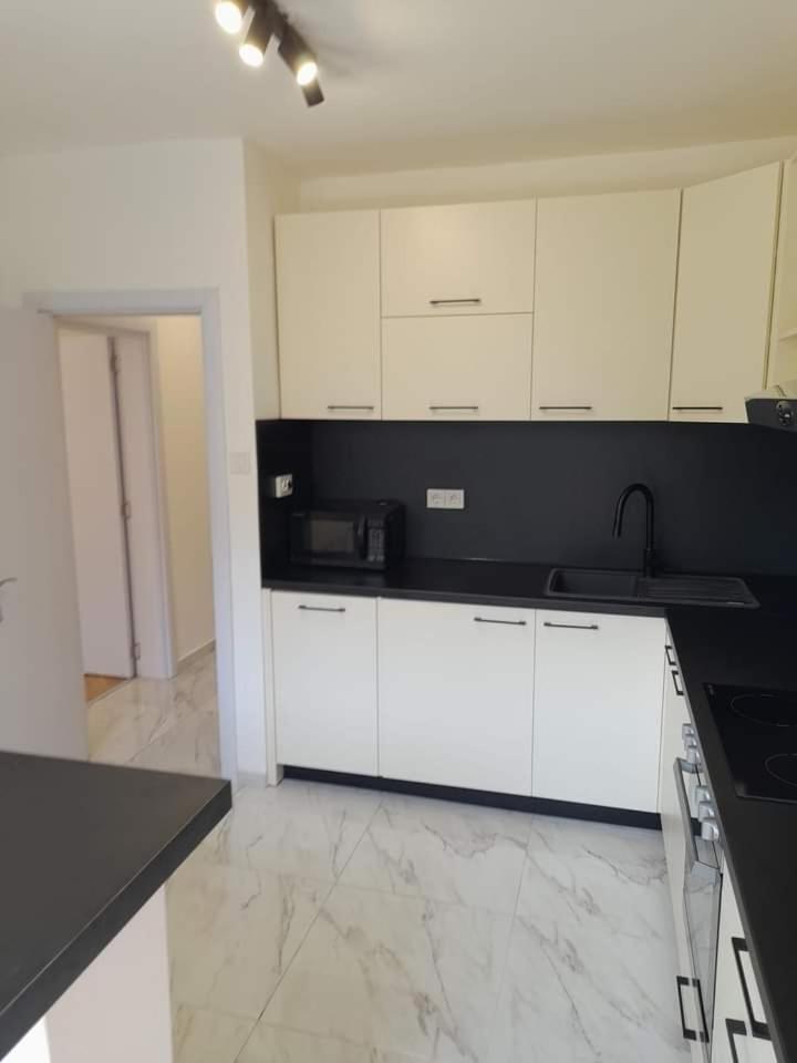 The White Apartamento Sofía